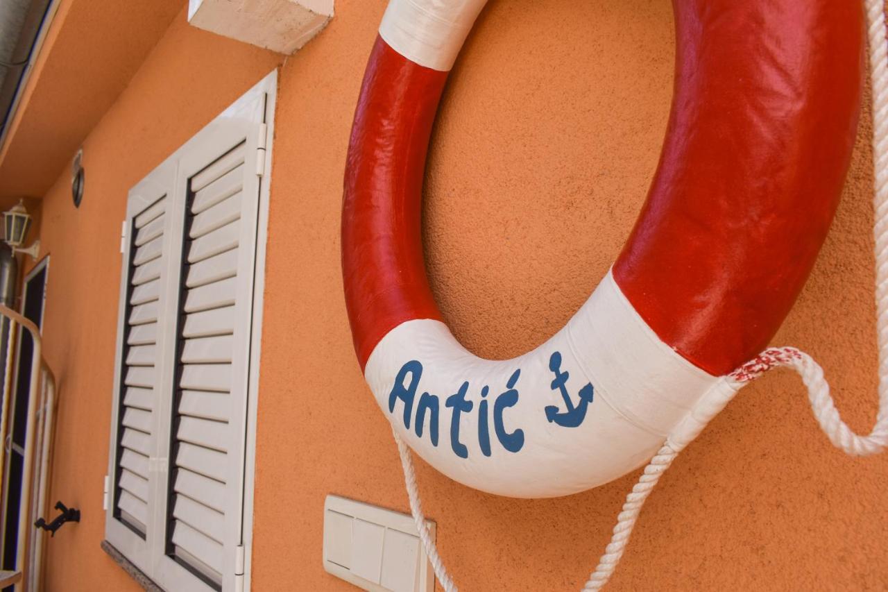 Kuca Za Odmor Antic - Holiday House Antic Novi Vinodolski Exteriör bild