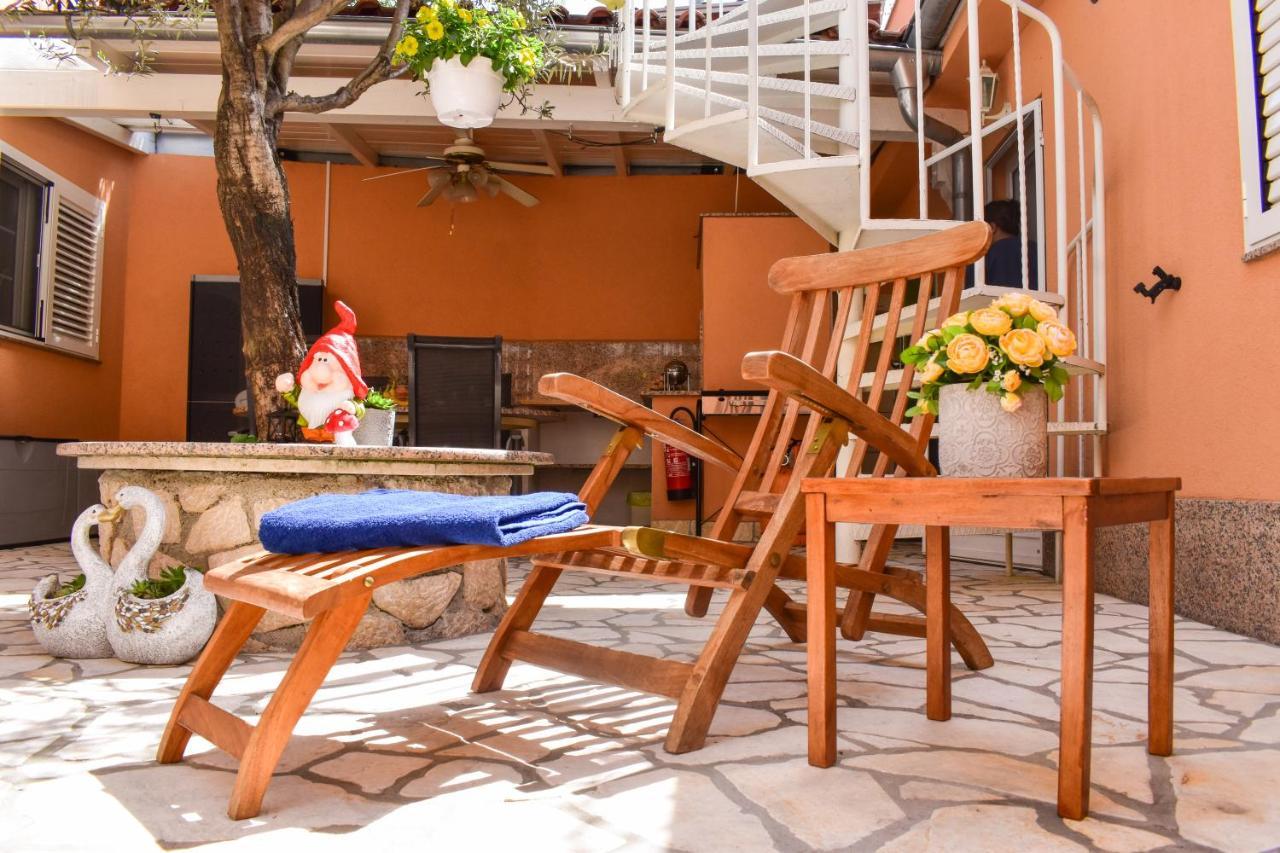 Kuca Za Odmor Antic - Holiday House Antic Novi Vinodolski Exteriör bild